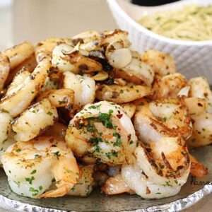 Garlic Butter Shrimp Recipe - quick & easy garlic shrimp